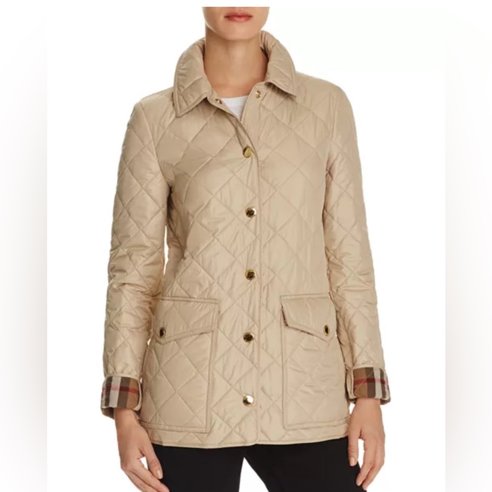 Burberry London England 
Westbridge Quilted Jacket size S